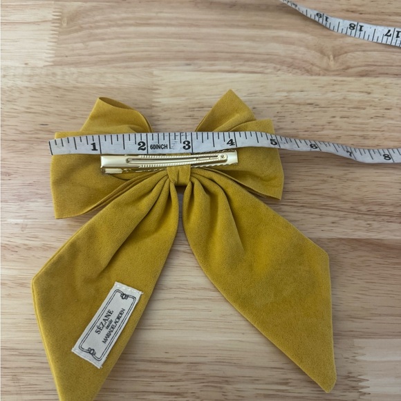 Sezane Gorgeous Mustard Yellow Cottagecore Hair Bow - Picture 4 of 4